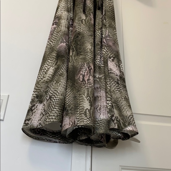 MAXI DRESS - Picture 2 of 4